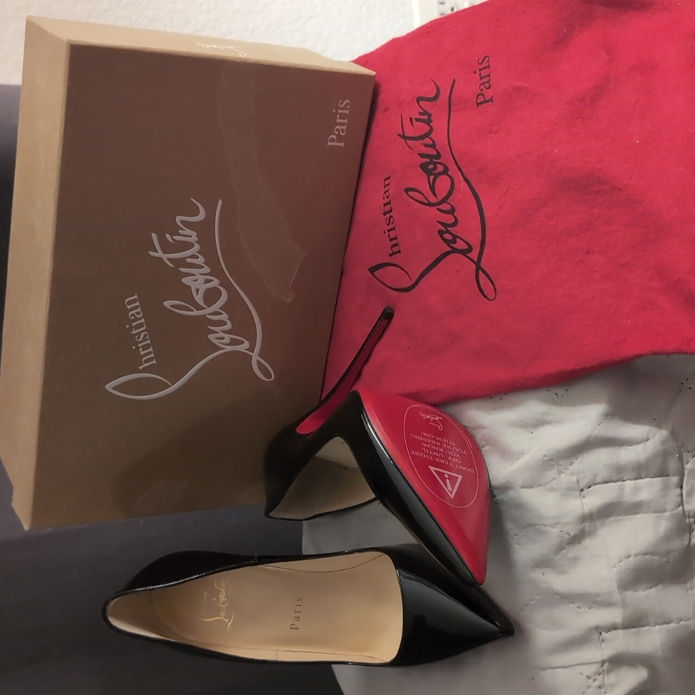 NEVER WORN Christian Louboutin stilettos